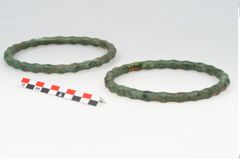 Foto von Bronzeknotenfußring (NHMW-PRAE-003439)